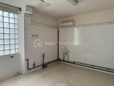 Immeuble - 220 m² - 9 pièces