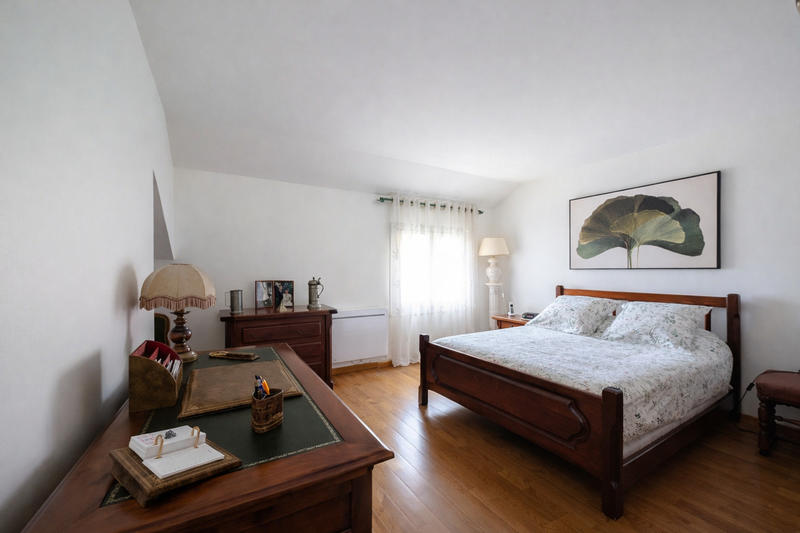 Maison - 97 m² - 5 pièces