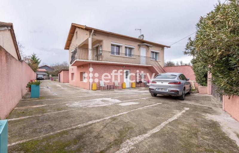 Villa - 181 m² - 7 pièces