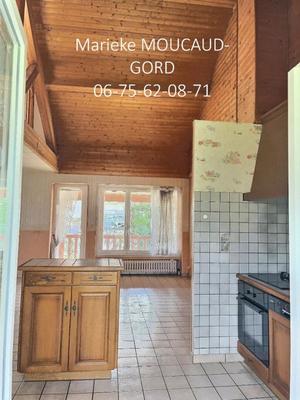 Maison - 87 m² - 6 pièces