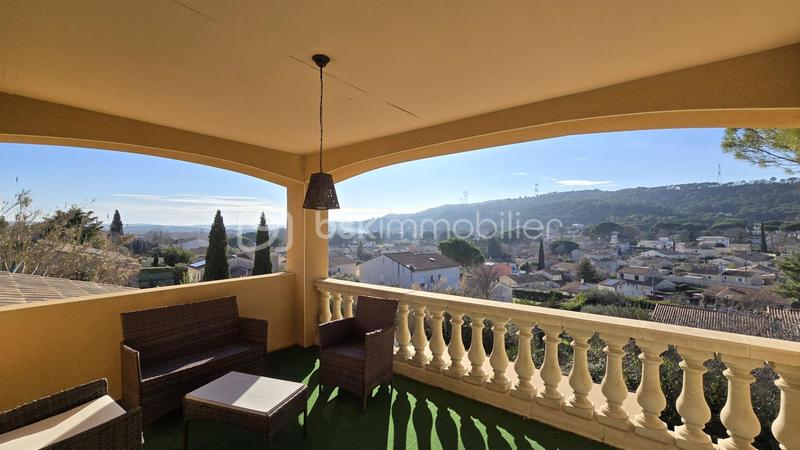 Villa - 156 m² - 6 pièces