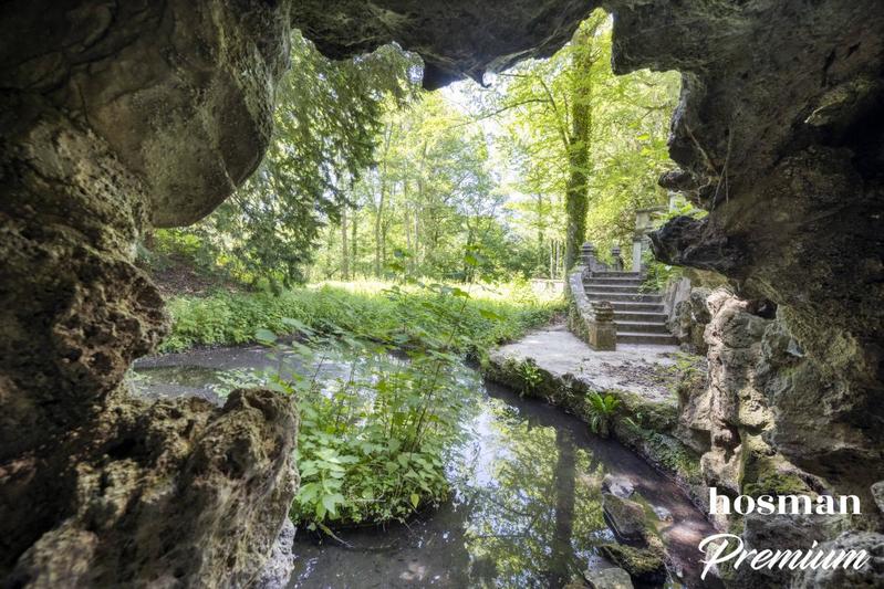 Maison - 363 m² - 14 pièces