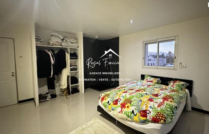 Maison contemporaine - 265 m² - 6 pièces