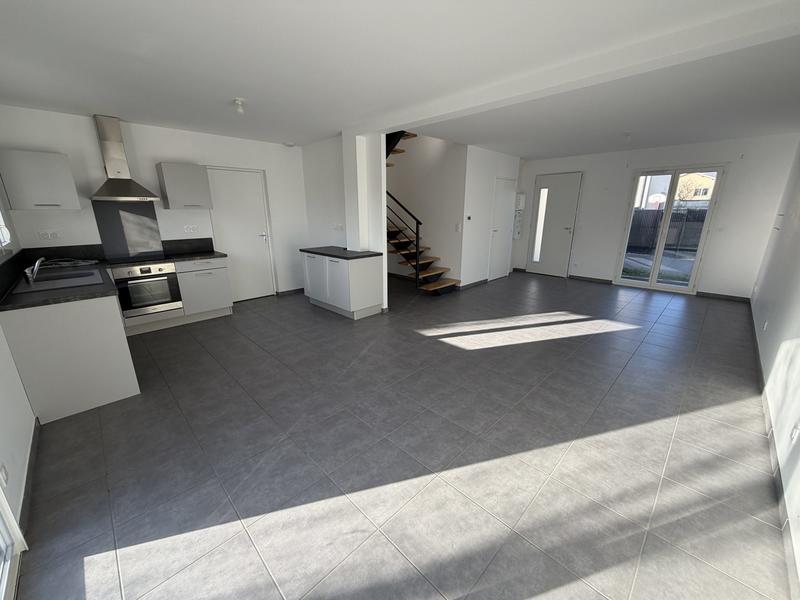 Maison - 85 m² - 4 pièces