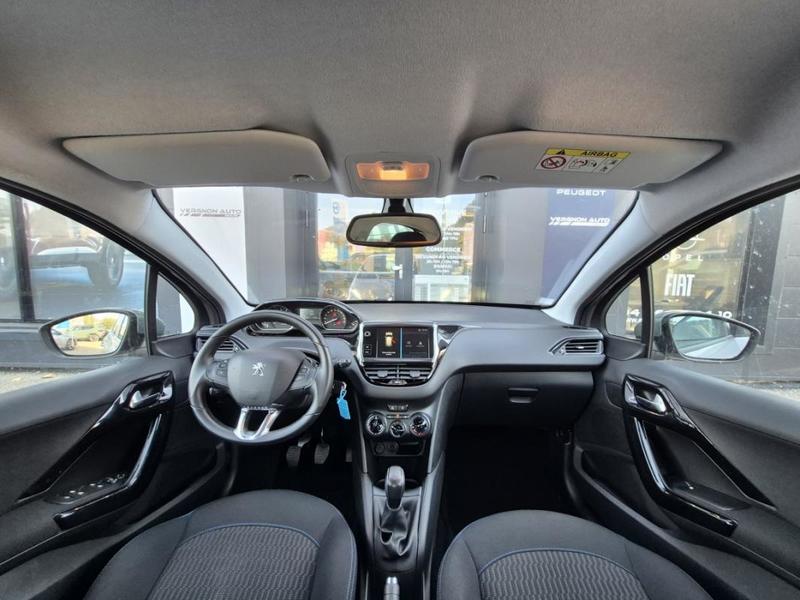 Peugeot 208 Puretech 82 Signature