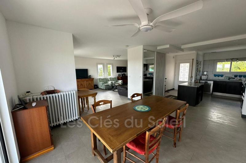 Villa - 180 m² - 9 pièces