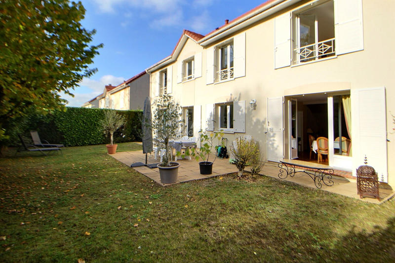 Villa - 180 m² - 7 pièces