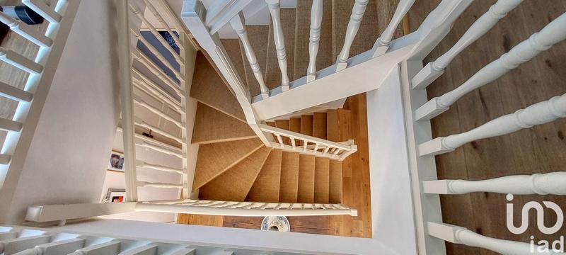 Maison - 185 m² - 8 pièces