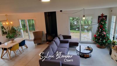 Maison - 160 m² - 7 pièces