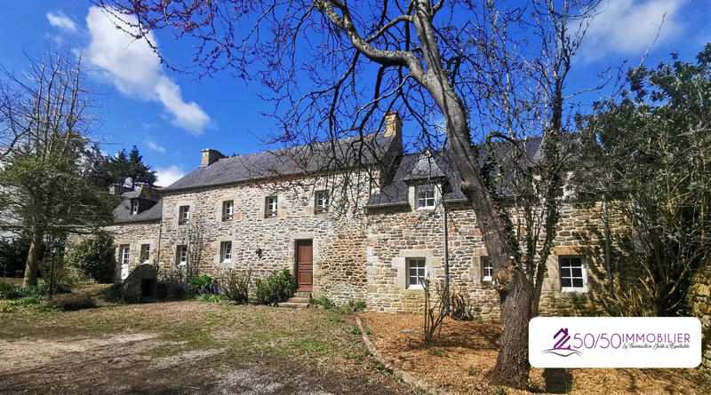 Maison ancienne - 250 m² - 9 pièces