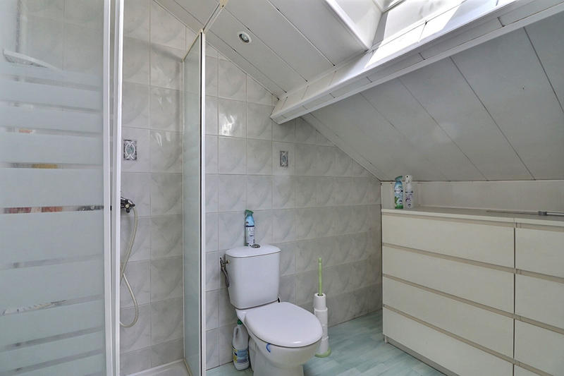 Maison - 102 m² - 6 pièces