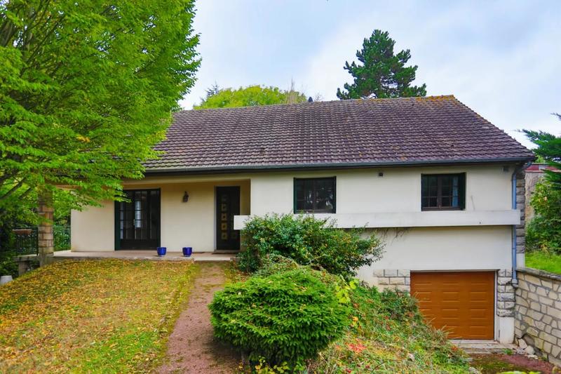 Maison - 95 m² - 5 pièces