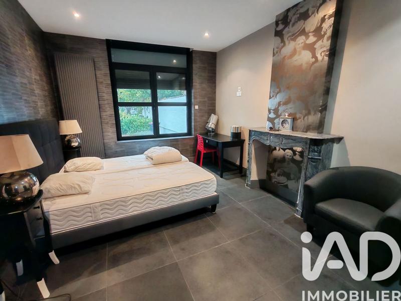 Maison - 175 m² - 12 pièces