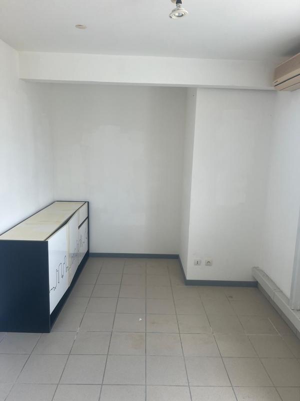 Immeuble de bureaux - 44 m² - 3 pièces