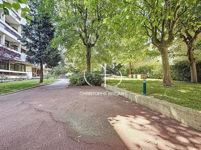 Appartement - 96 m² - 5 pièces