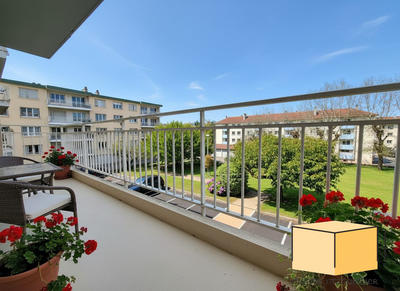 Appartement - 70 m² - 4 pièces