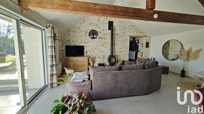 Maison - 275 m² - 9 pièces