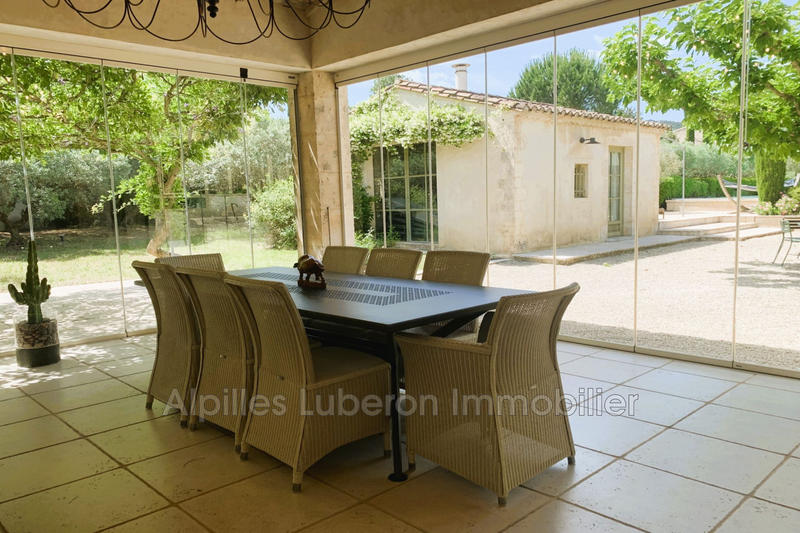 Maison - 260 m² - 7 pièces