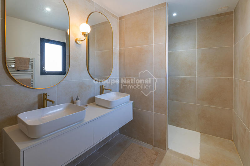 Maison - 189 m² - 5 pièces