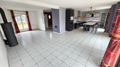 Maison - 150 m² - 6 pièces