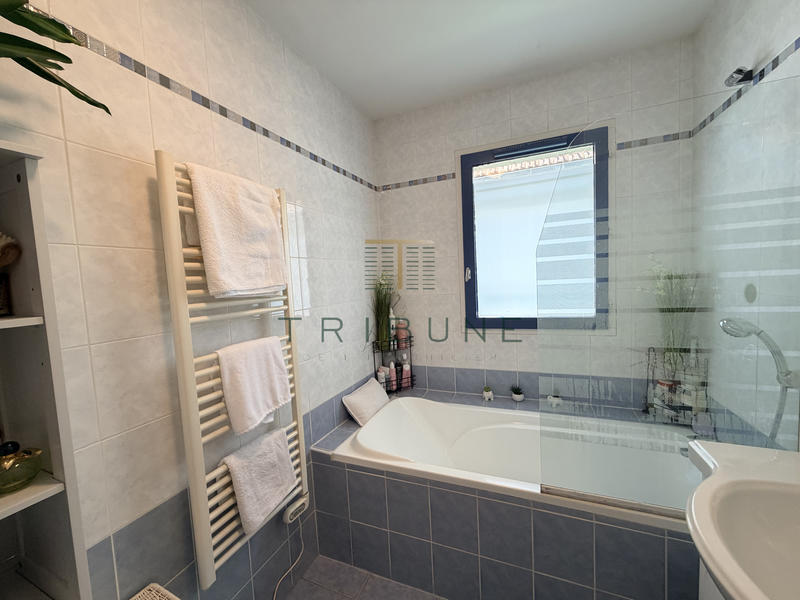 Maison - 75 m² - 3 pièces