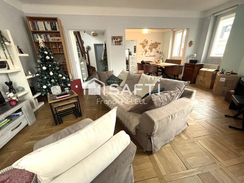 Maison de ville - 190 m² - 7 pièces