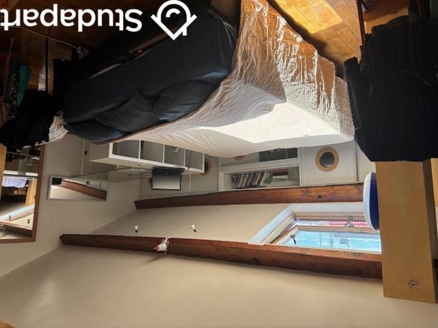 Chambre - 14 m² - 1 pièce