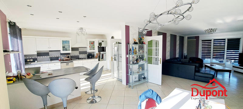 Maison - 193 m² - 10 pièces