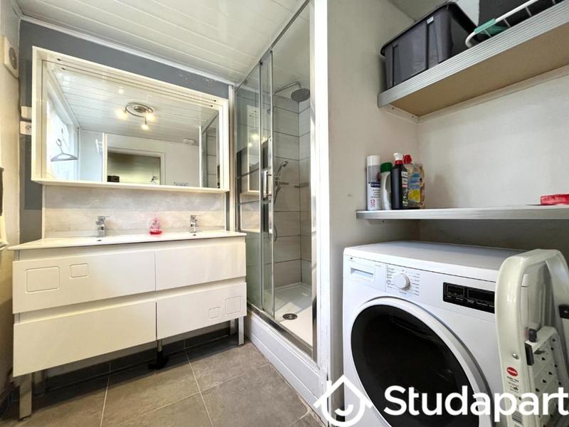 Chambre - 13 m² - 1 pièce