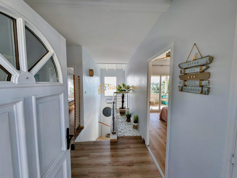 Maison - 101 m² - 4 pièces