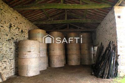 Maison - 250 m² - 4 pièces