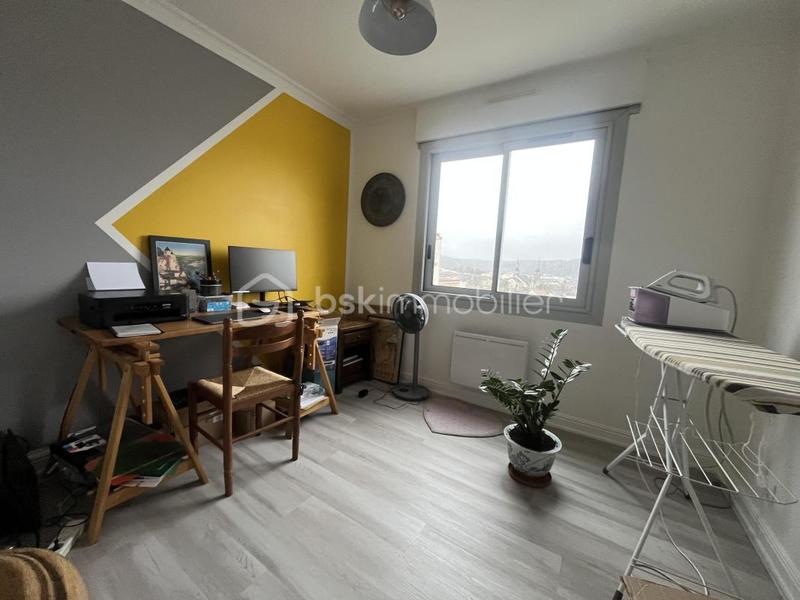 Appartement - 94 m² - 4 pièces