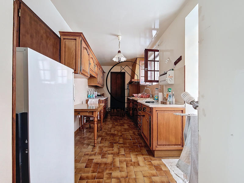 Maison - 276 m² - 12 pièces