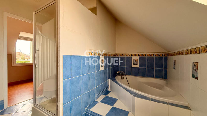 Maison - 105 m² - 5 pièces