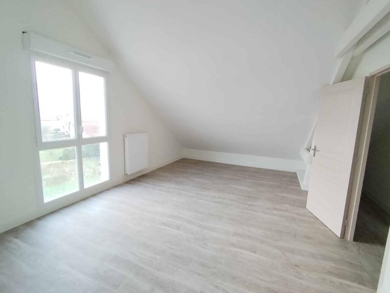 Appartement - 100 m² - 4 pièces