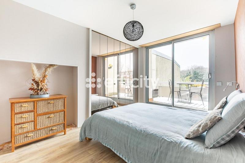 Maison - 133 m² - 6 pièces