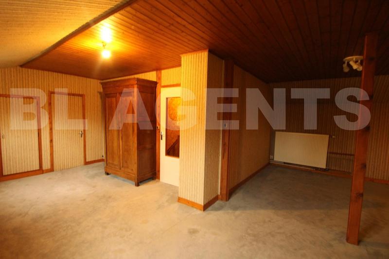 Pavillon - 275 m² - 6 pièces