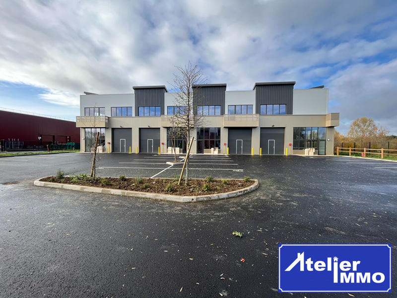 Local d'activités - 1 842 m²