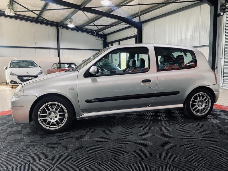 Renault Clio II Rs 2.0 i Phase 1 172ch
