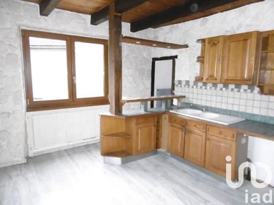 Maison - 233 m² - 12 pièces