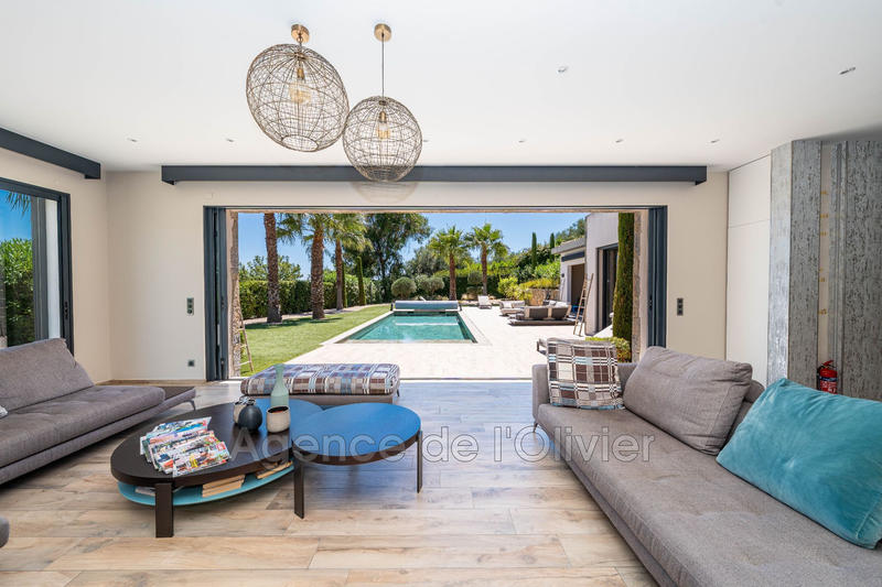 Villa - 309 m² - 6 pièces