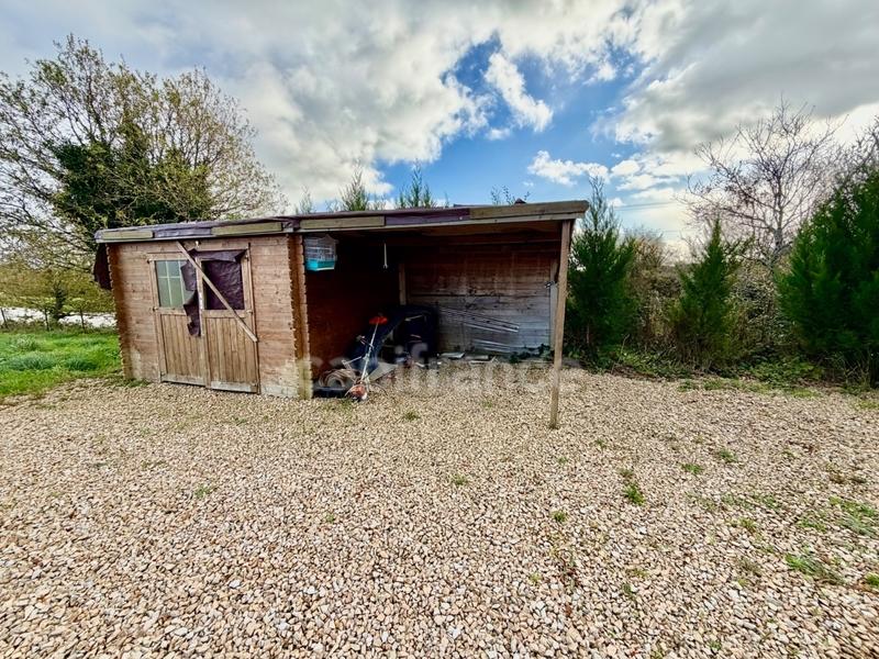 Terrain constructible - 1 598 m²