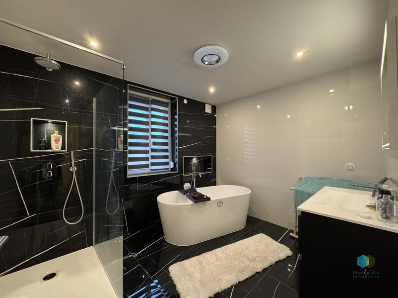 Maison - 131 m² - 5 pièces