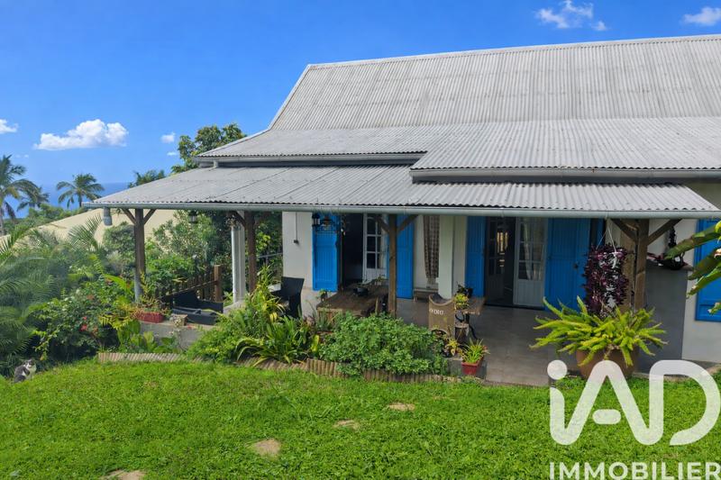 Maison - 94 m² - 4 pièces