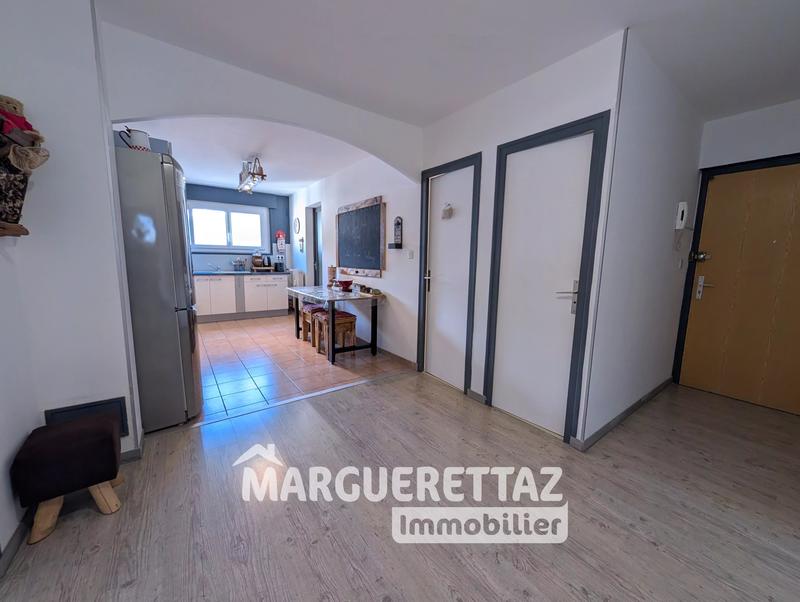 Appartement - 75 m² - 3 pièces