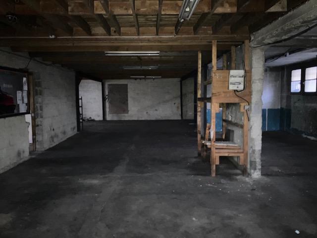 Local d'activité / Entrepôt - 200 m²