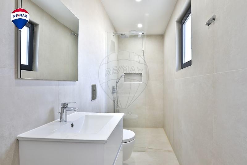 Maison - 148 m² - 5 pièces