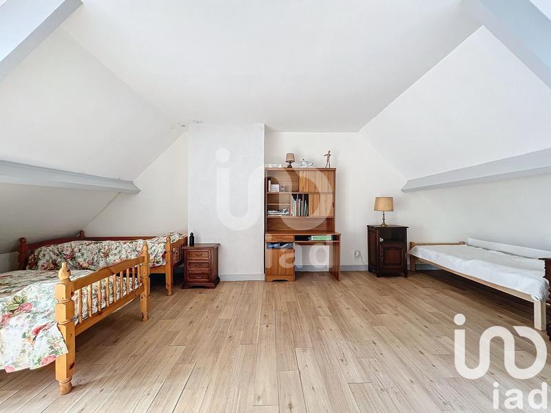 Maison - 166 m² - 8 pièces