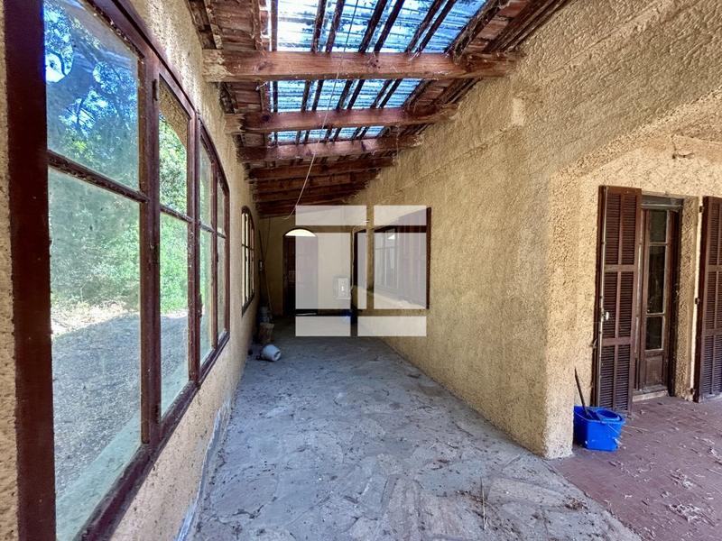 Maison - 260 m² - 9 pièces