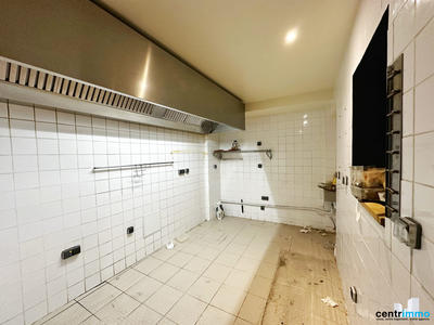 Local commercial - 140 m²